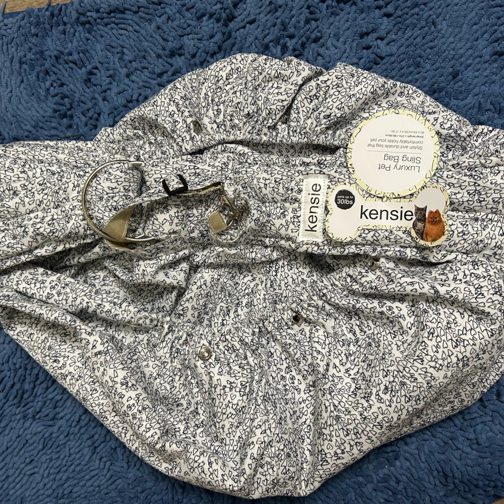 Pet carrier bag
